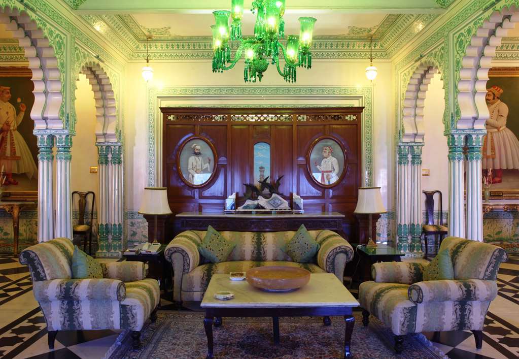 Shiv Niwas Palace By Hrh Group Of Hotels Udaipur Rum bild